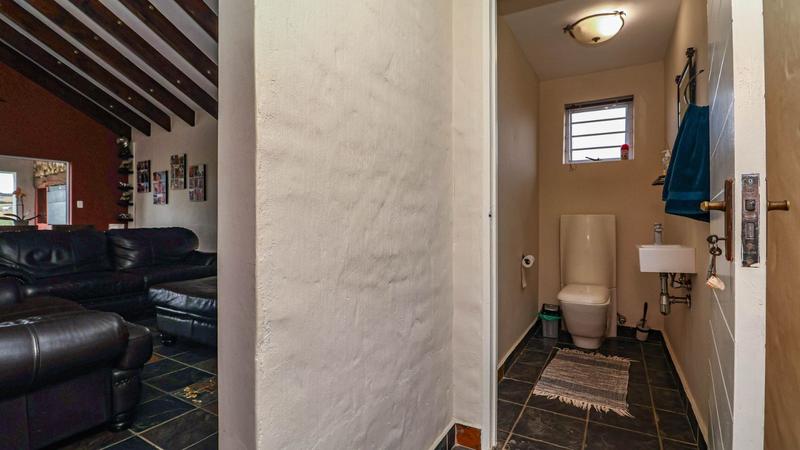 3 Bedroom Property for Sale in Reebok Western Cape